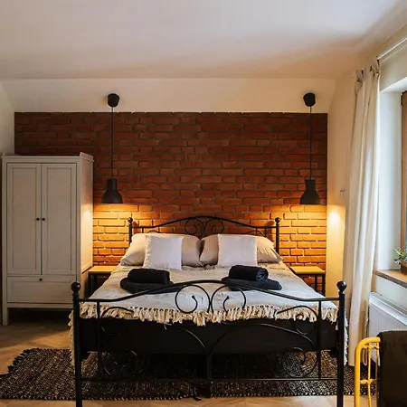 Caloroczny W Sosnowym Lesie Vakantiehuis Milicz